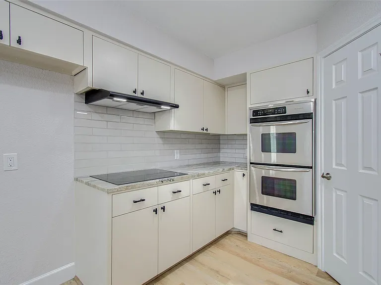 7026 Hidden Arbor Ln — Photo 12