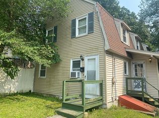 2 Tennyson St, Worcester, MA 01610