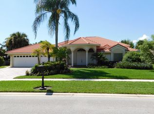 15882 Cypress Park Dr, Wellington, FL 33414