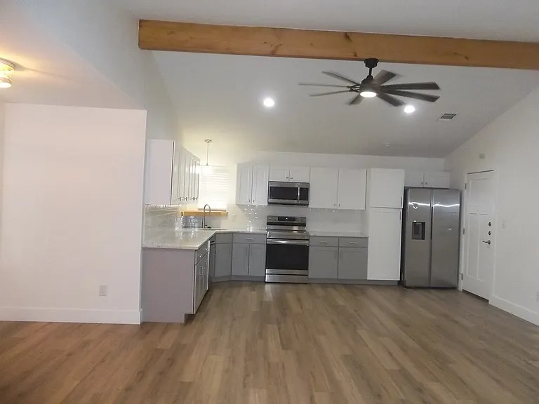 240 Pin Oak Way — Photo 3