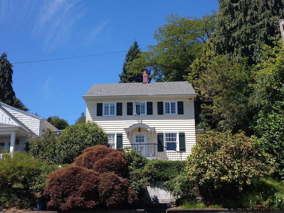 1st image of 2717 Boyer Ave E