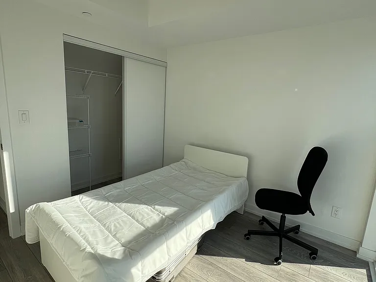 159 Wellesley St E #1602 — Photo 44