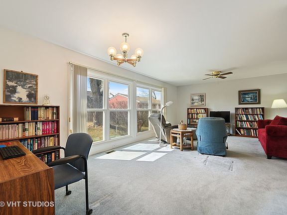 4th image of 765 Cambridge Ln