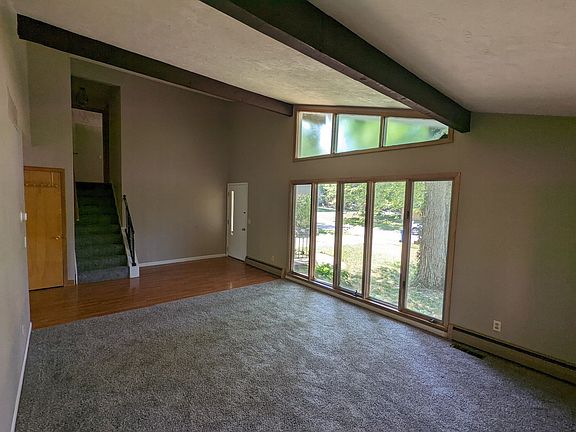 2nd image of 1822 Revere Pl
