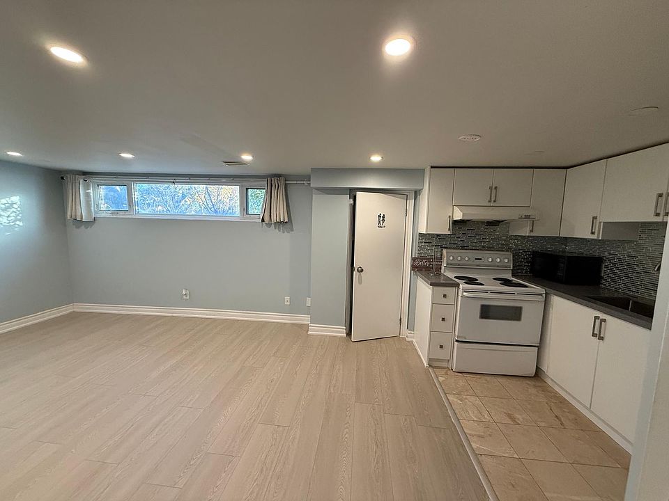 1st image of 45 Laxford Ave