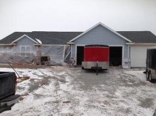 1418 Amendment Dr, Neenah, WI 54956