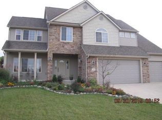 23 Fieldcrest Dr, Centerburg, OH 43011