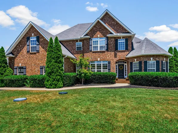 4317 Thoroughbred Ln, Murfreesboro, TN 37127