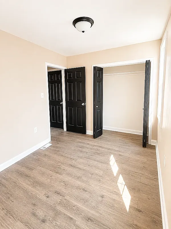 3 bed, 980 sqft, $1,850 — Photo 4