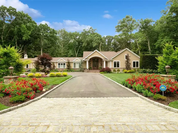 6 Howard Drive, Muttontown, NY 11791