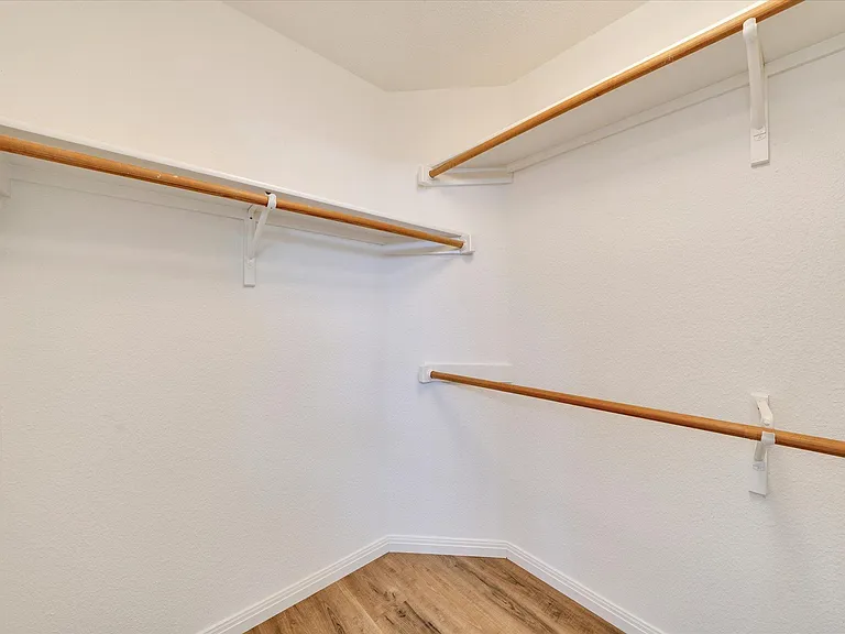 1707 Primrose Ln — Photo 19