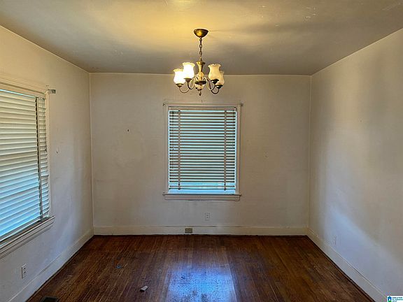 3rd image of 905 7th St W