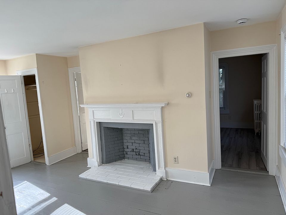 1st image of 60 Main St #4