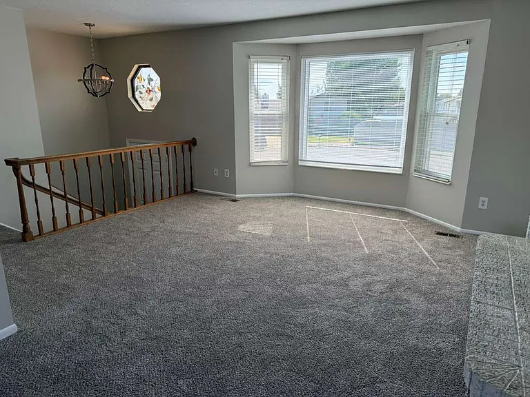 5842 S 2825 W — Photo 7