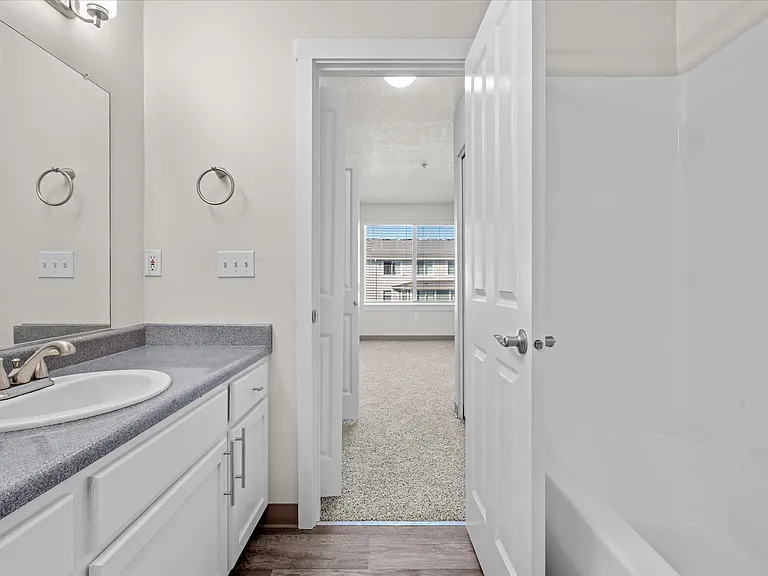 Chinook Way Apartments — Photo 49