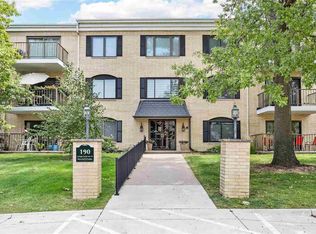 190 Cottage Grove Ave SE APT 112, Cedar Rapids, IA 52403