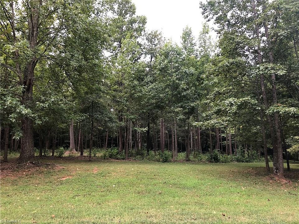 1st image of 500 Stonegate Ln