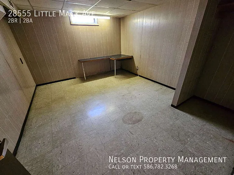 28555 Little Mack Ave — Photo 16