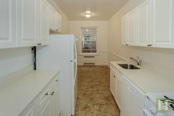 Rented by Halstead Real Estate | media 42