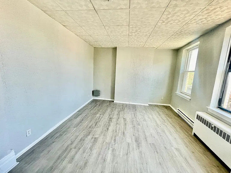 810 Amity Street — Photo 21