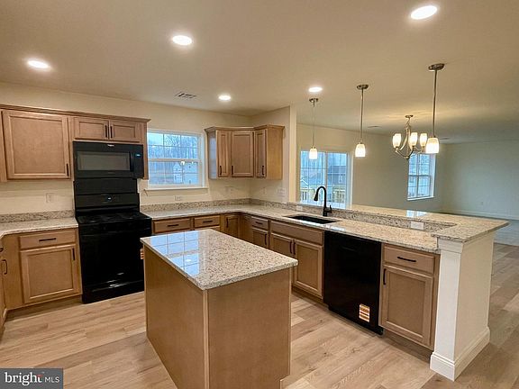 6th image of this home