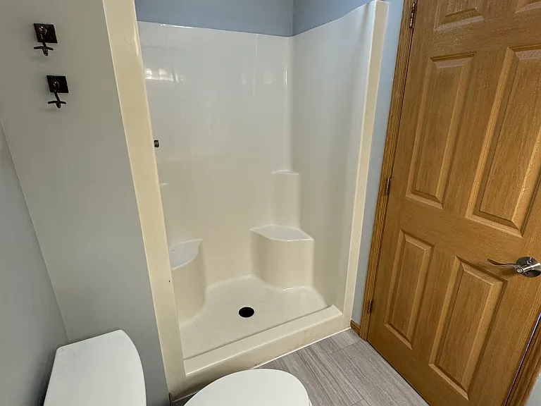 326 Brown Ct — Photo 33