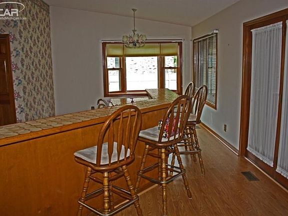 5th image of 2477 Lost Creek Dr