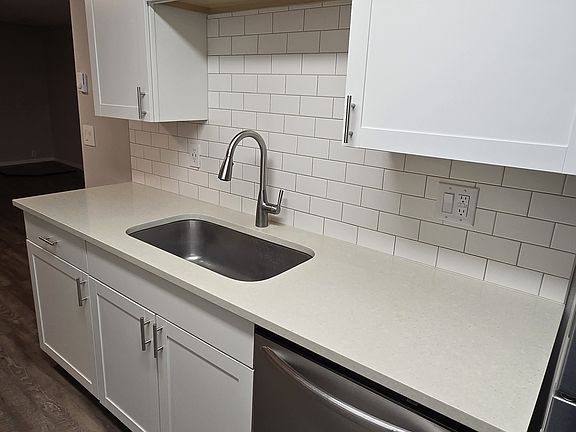2nd image of 3921 Plomondon St