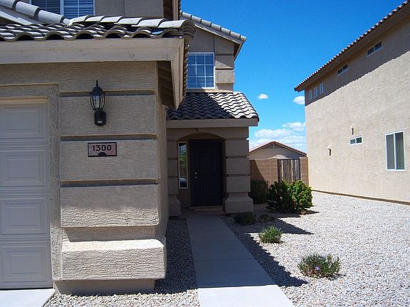 4th image of 1300 E Saguaro Trl