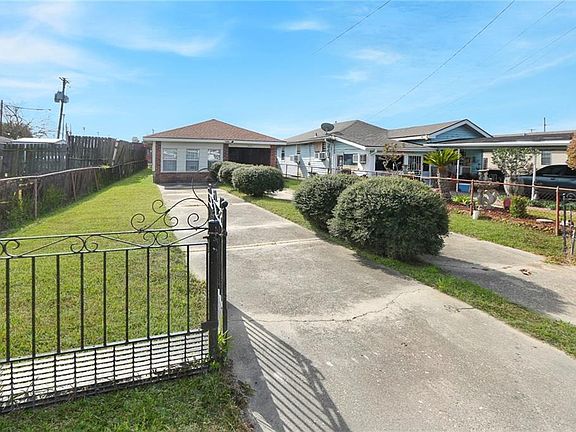 3rd image of 6105 6th Ave