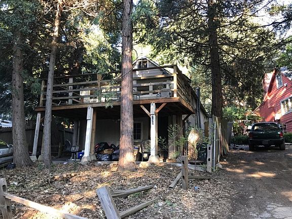3rd image of 790 N Village Ln