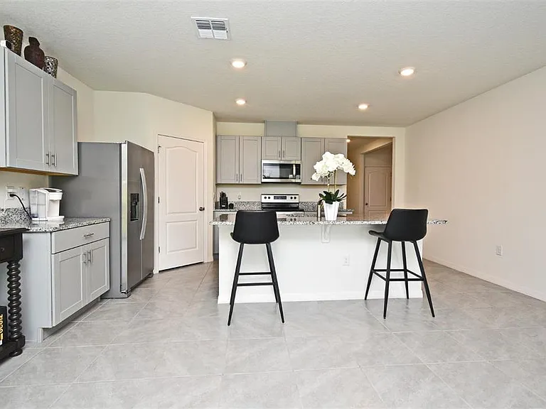 440 Baroness Way — Photo 12