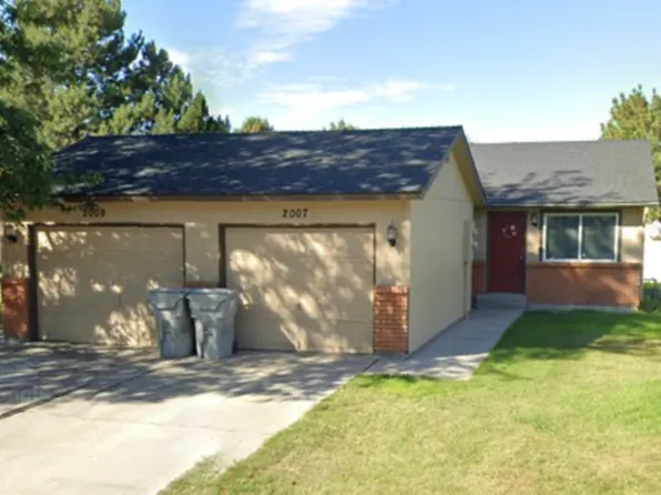 2007 S Locust St, Nampa, ID 83686