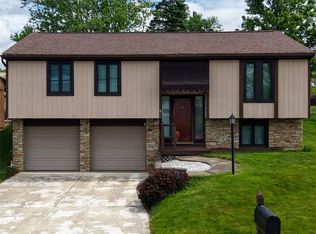 1437 Annette Ave, South Park, PA