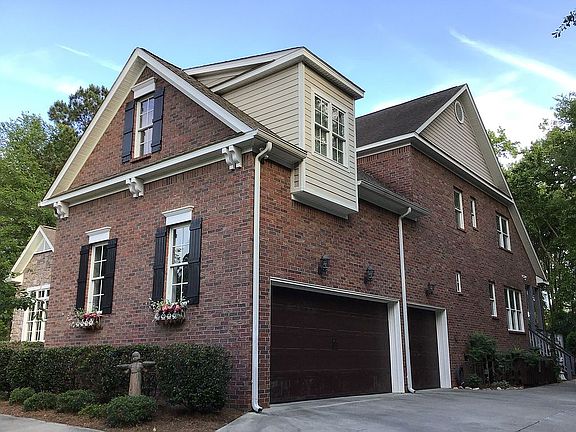 5th image of 745 Vardon Ct