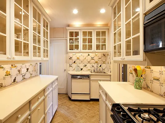 Sold by Sotheby's International Realty | media 28