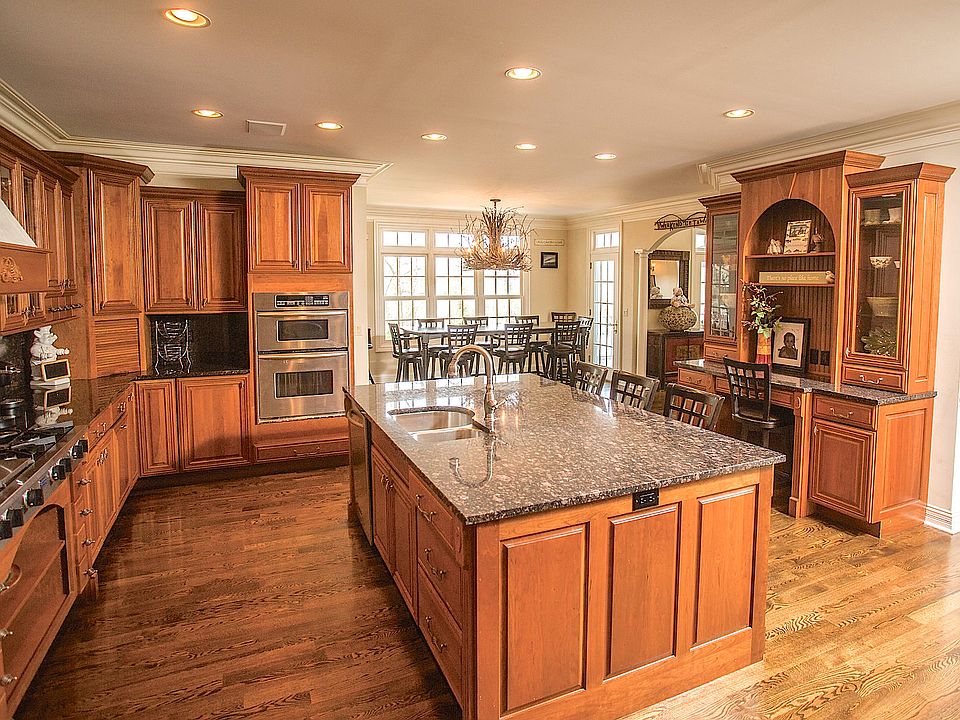 W3036 S Lakeshore Dr, Lake Geneva, WI 53147 | Zillow