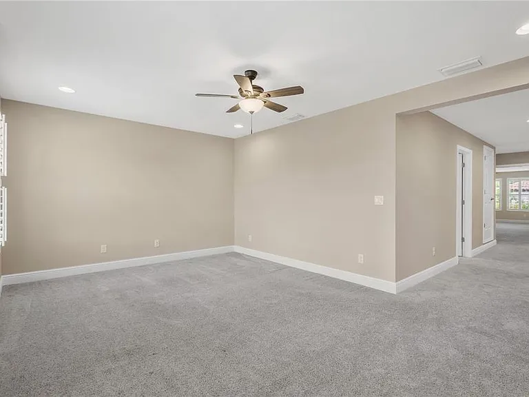 3934 Maurice Ave — Photo 23