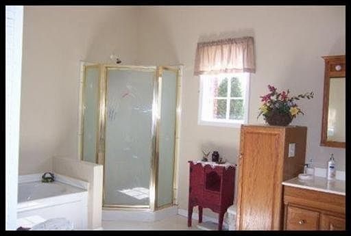 5th image of 250 Woodhaven Dr