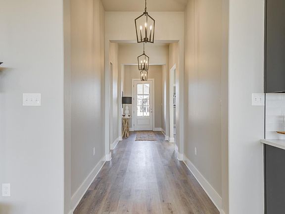 4th image of 1409 Durham Ave