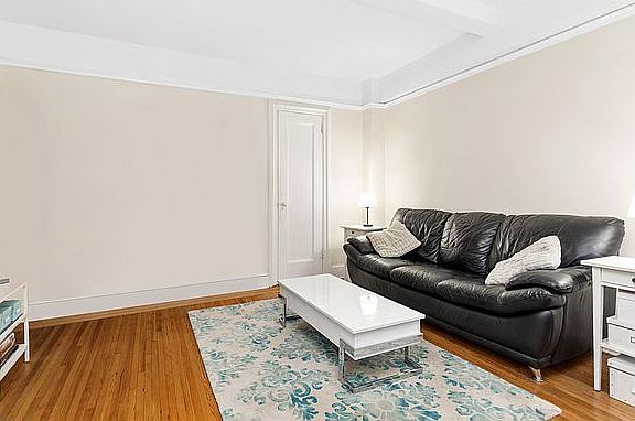 3rd image of 339 E 58th St APT 5J