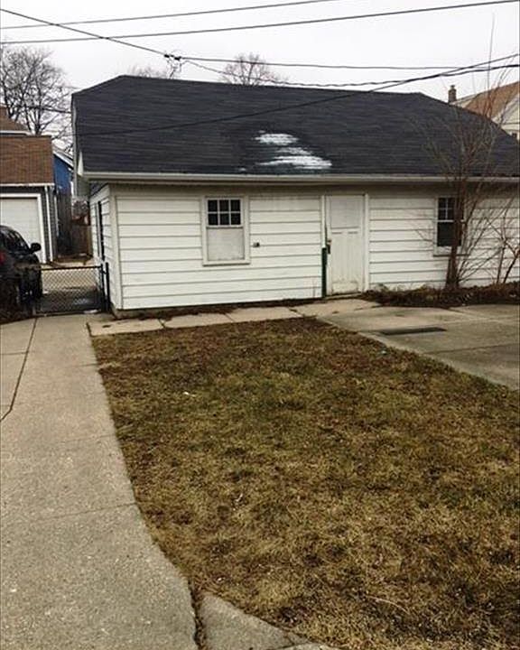 2nd image of 6738 W Chambers St #6742
