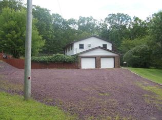 126 Arne Rd, Bushkill, PA 18324
