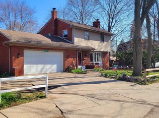 24071 Dan St, Clinton Township, MI 48036