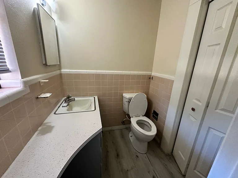 1747 N McCart St — Photo 9