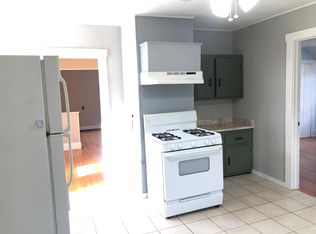 690 Weeden St #2, Pawtucket, RI 02860