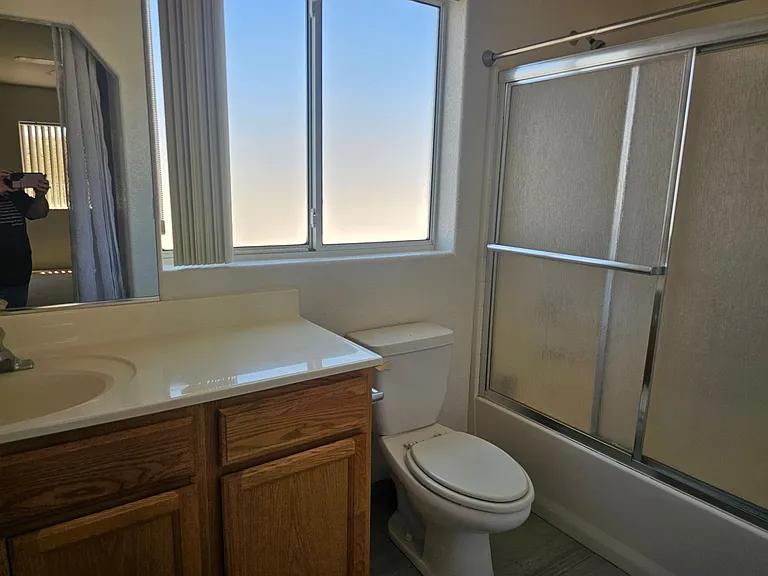 2440 Huntington Dr — Photo 13
