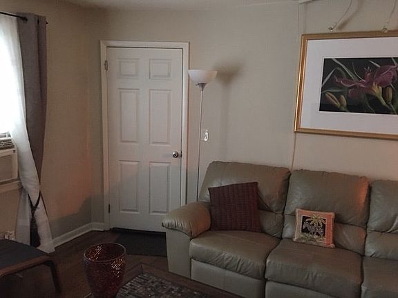 LIVING ROOM, DOOR TO FOYER