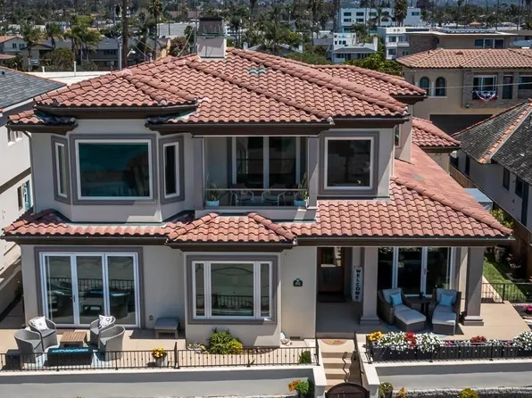 1922 S Pacific St, Oceanside, CA 92054