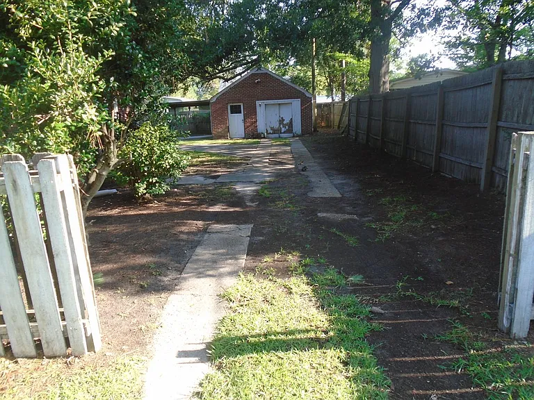 308 Harris Ave — Photo 4